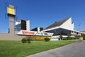 Centro Commerciale Bonola - Orari, negozi e informazioni