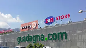Centro Commerciale Guadagna - Orari, negozi e informazioni