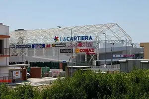 Centro Commerciale La Cartiera - Orari, negozi e informazioni