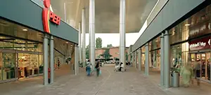 Centro Commerciale Piazza Portello - Orari, negozi e informazioni