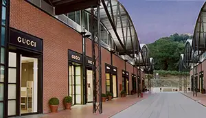 Centro Commerciale The Mall - Orari, negozi e informazioni