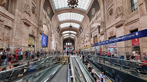 Stazione Centrale - Orari, negozi e informazioni